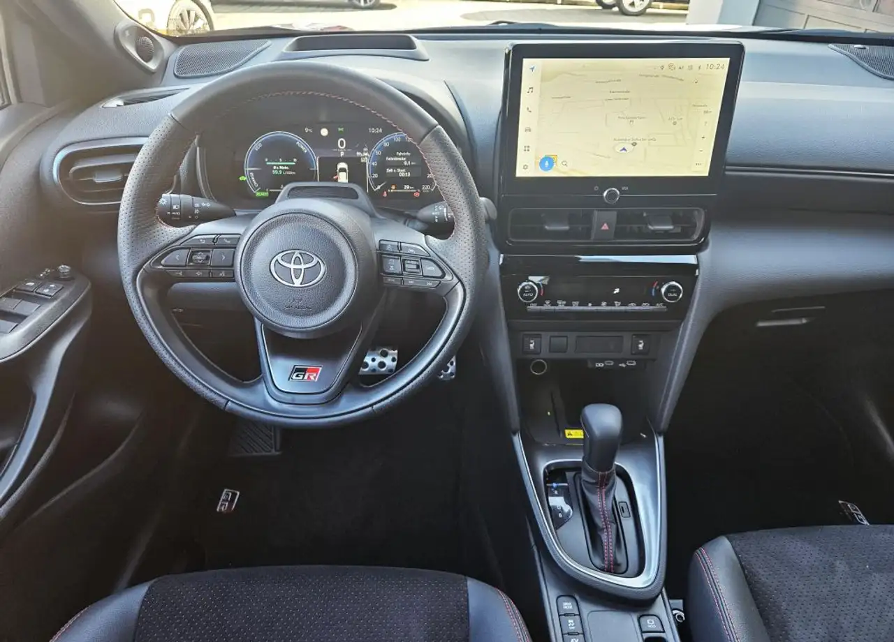 Toyota Yaris Cross Hybrid 130 1.5 VVT-i GR Sport 7