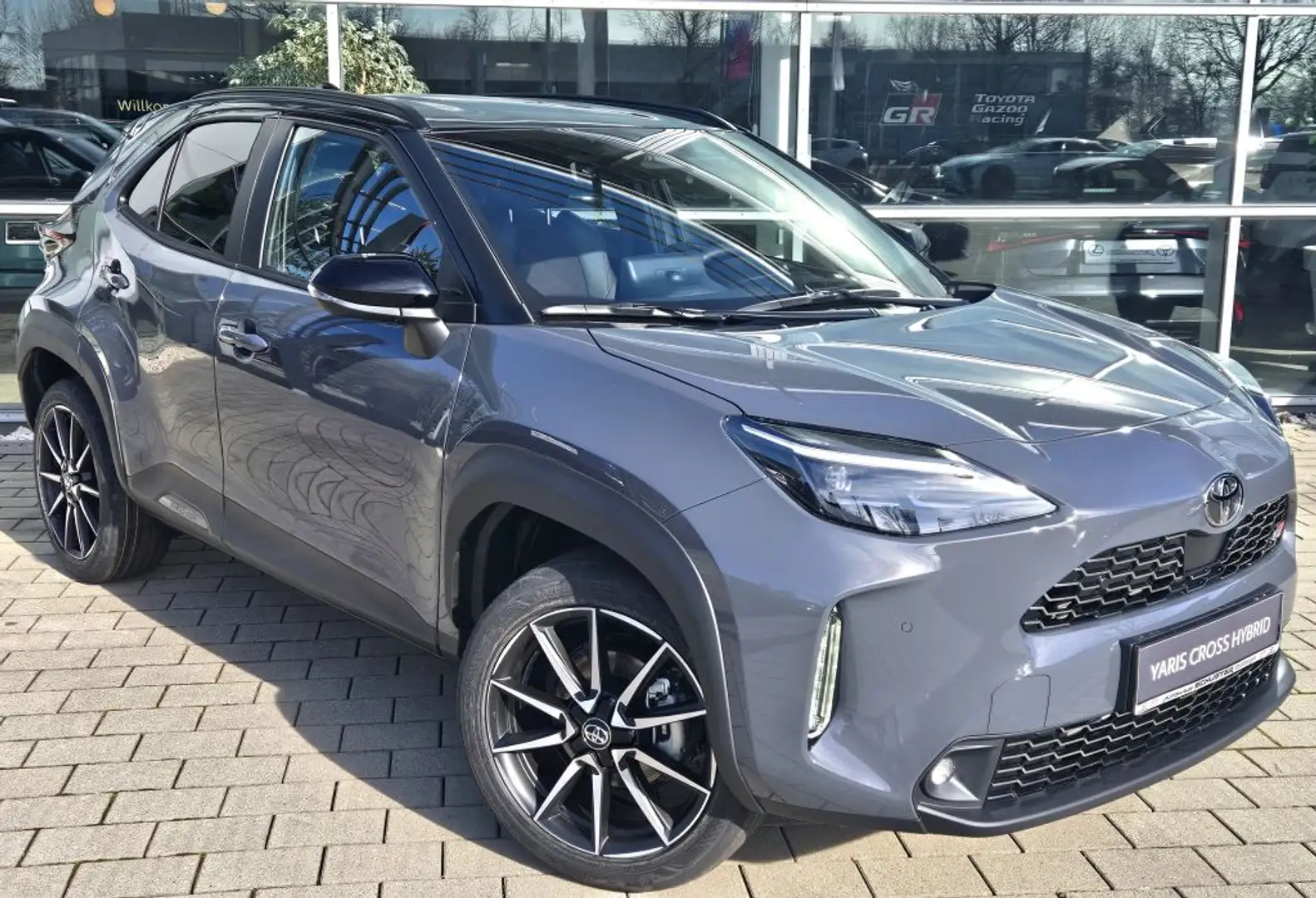 toyota yaris cross