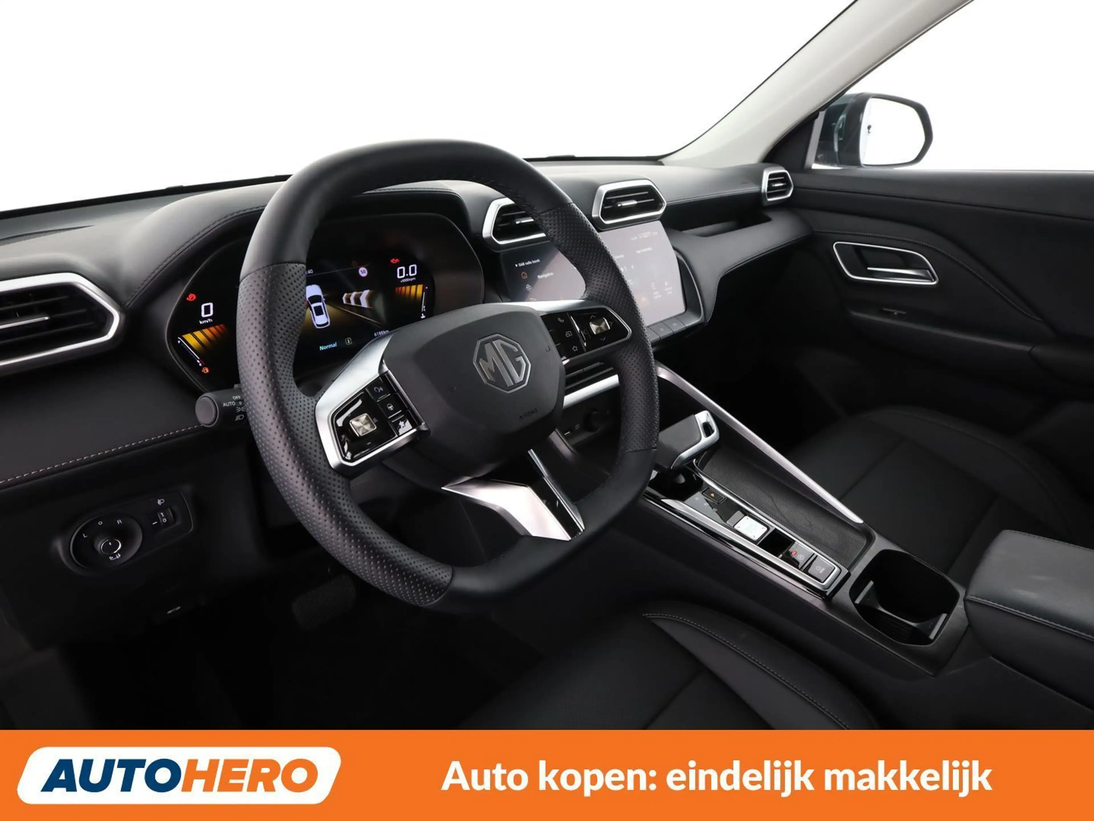 MG ZS 1.5 T-GDI Hybrid + Luxury — photo 11