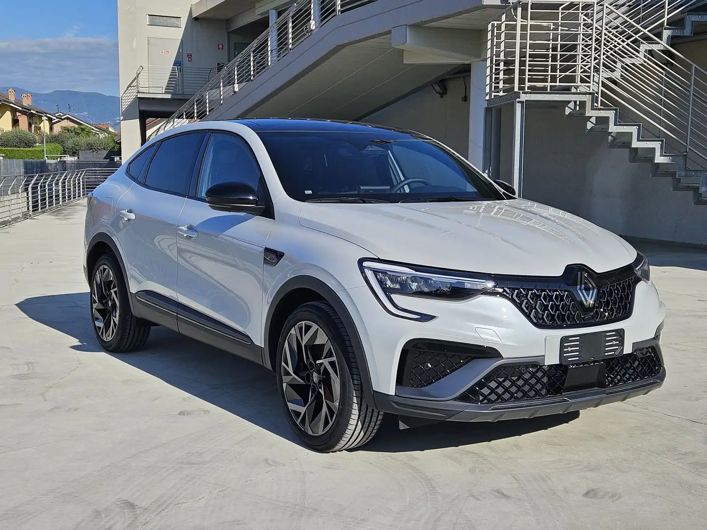 Renault Arkana Full Hybrid E-Tech 145 CV Esprit Alpine  con BONU Fehér - 1