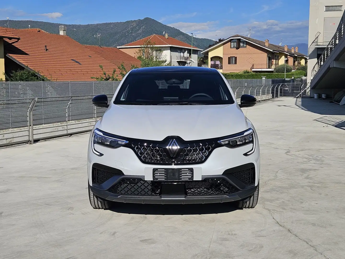 Renault Arkana Full Hybrid E-Tech 145 CV Esprit Alpine  con BONU Fehér - 2