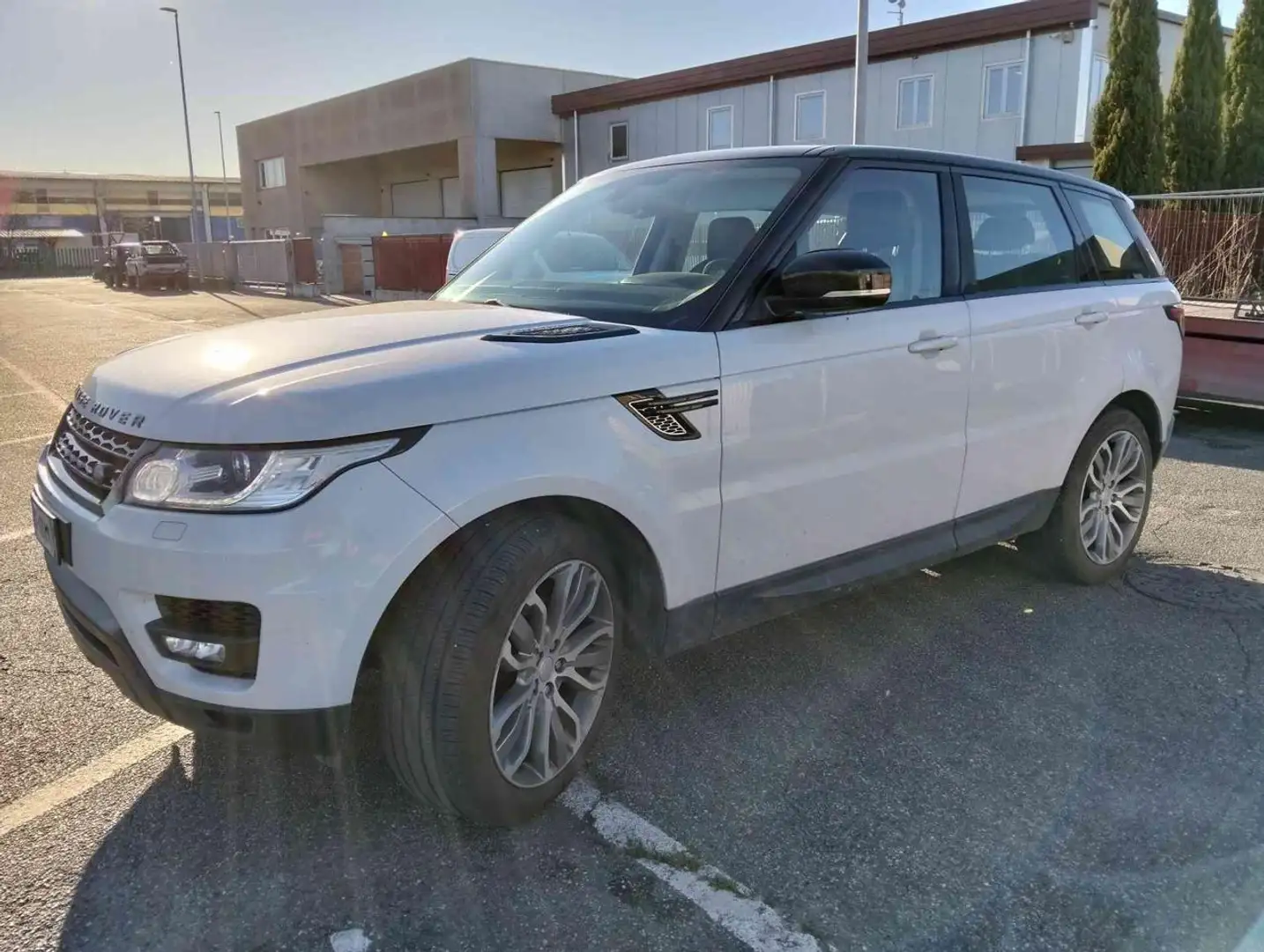 Land Rover Range Rover Sport 3.0 SDV6 HSE Dynamic Bílá - 1