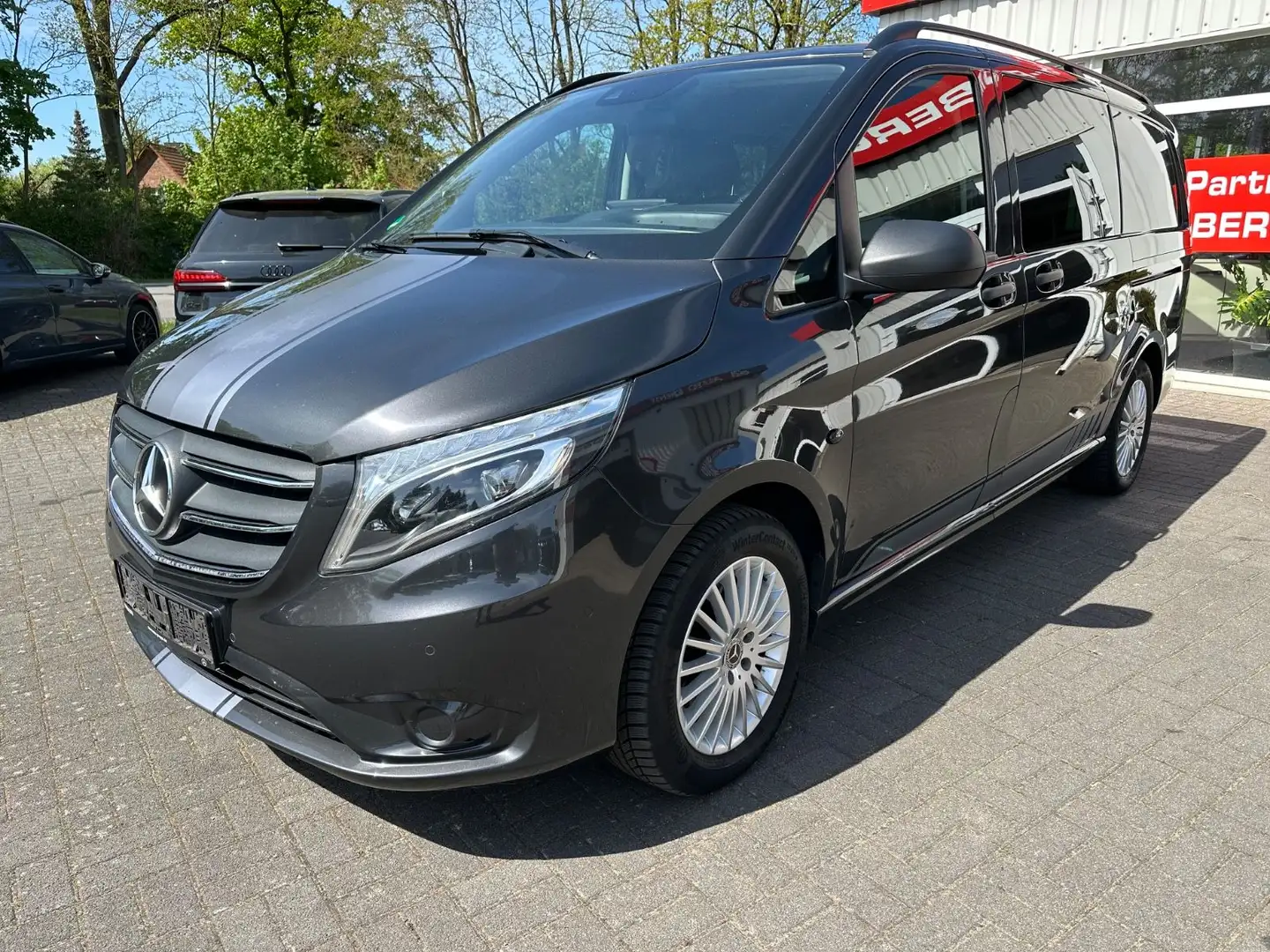 Mercedes-Benz Vito Mixto 124 CDI 4x4 lang Vollausstatung Grijs - 1