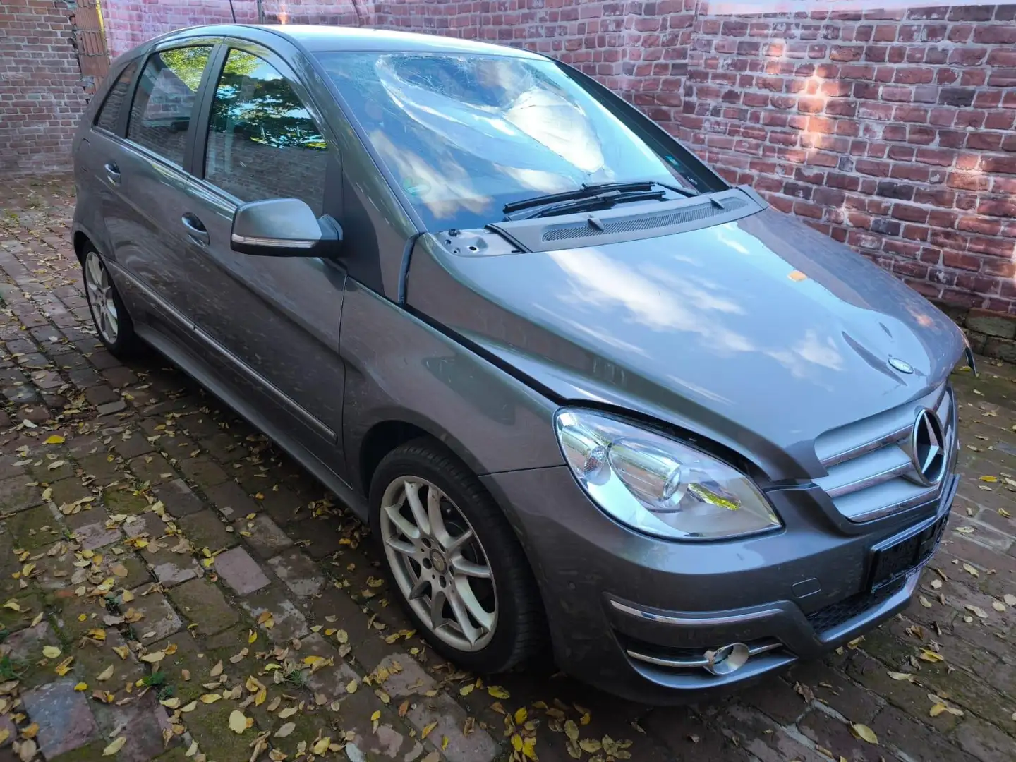 Mercedes-Benz B 180 1.7i Automatik AirbagsOk startet und fährt Gris - 1