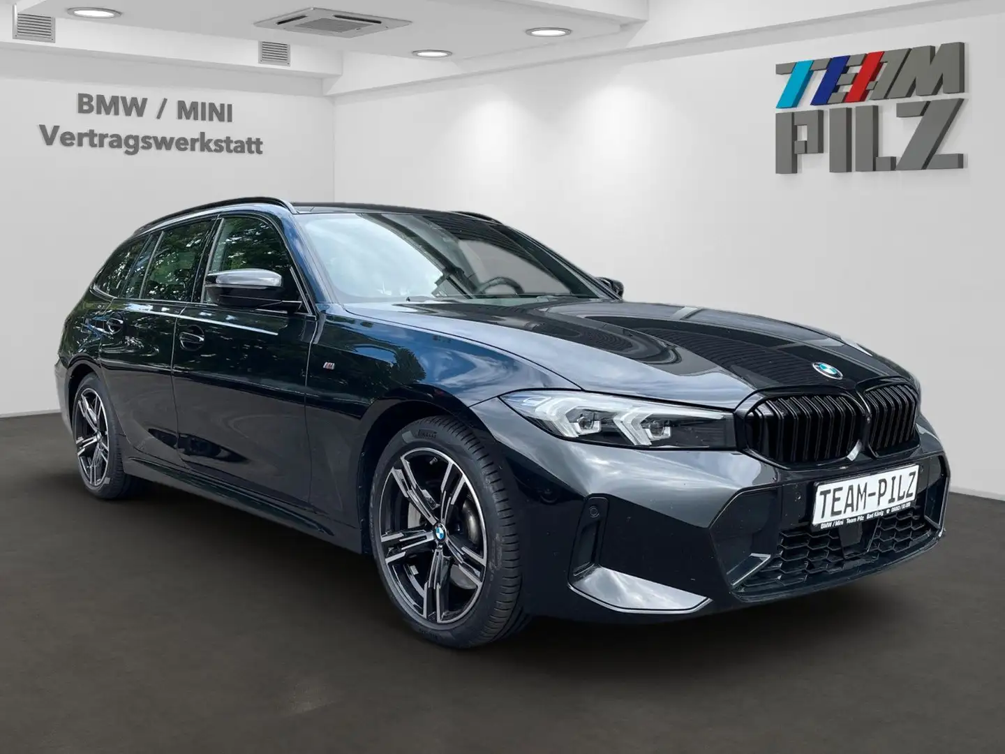 BMW 330 ix touring M-Sport 360°Cam ACC HeadUp Tot-Wi. Negro - 1