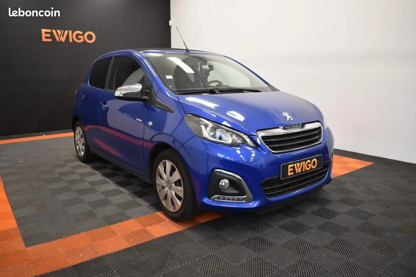 Peugeot 108 1.0 VTI 72CH STYLE TOIT OUVRANT S&S SUIVI GARANTIE Bleu - 1