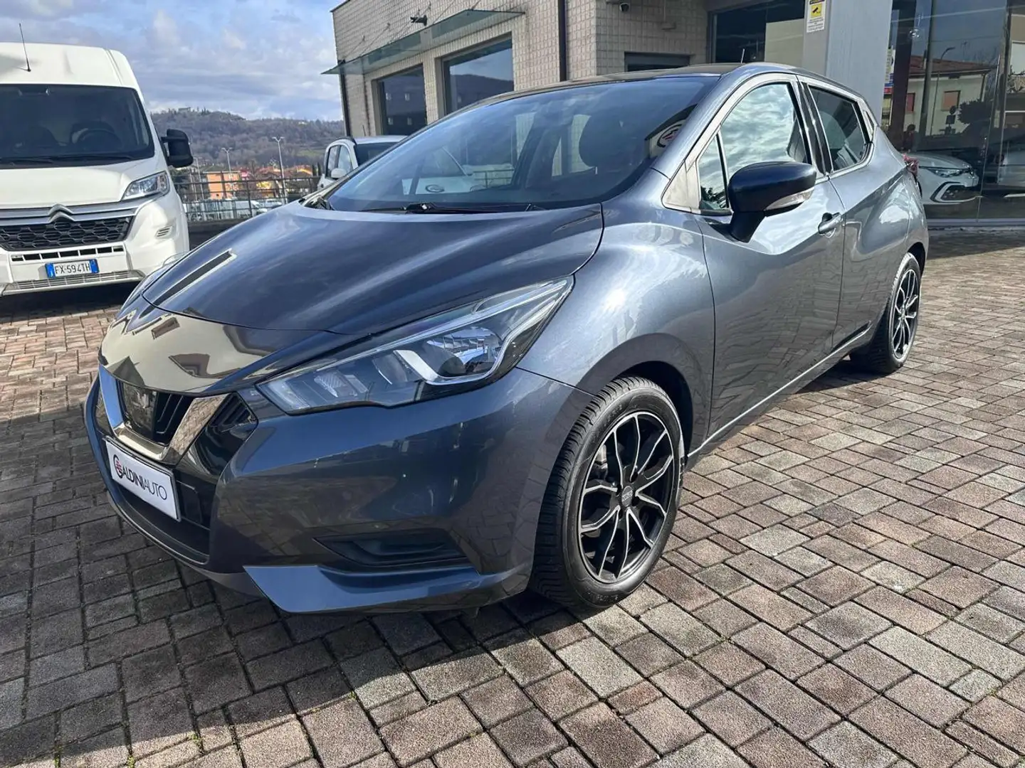 Nissan Micra 1.0 IG 12V 5 porte Acenta Grigio - 1