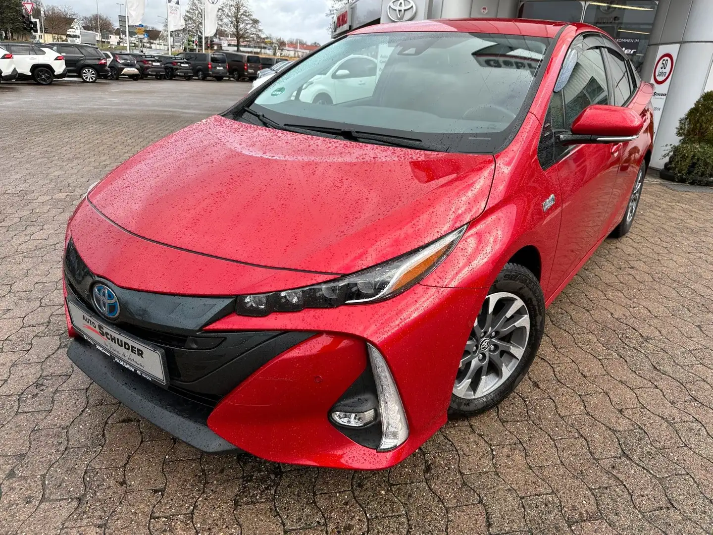 Toyota Prius Plug-in Hybrid Executive **LEDER** Rouge - 1