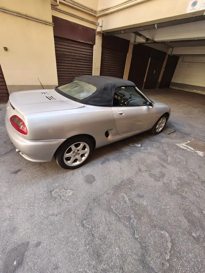 MG MGF F 1.8i, foto 1