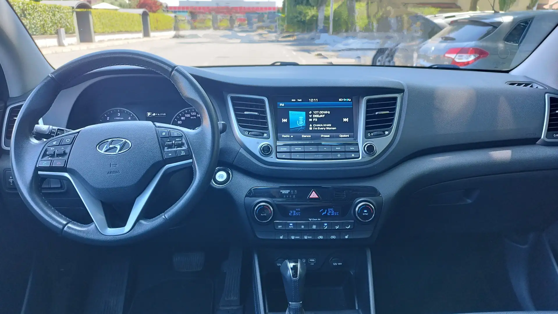 Hyundai TUCSON Tucson II 20151.7 crdi Xpossible 2wd 141cv dct Nero - 2