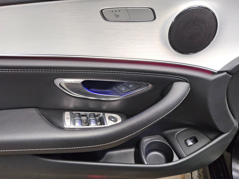 Mercedes-Benz E 300 T de AMG-Line Navi LED Widescreen GSD AHK — photo 10