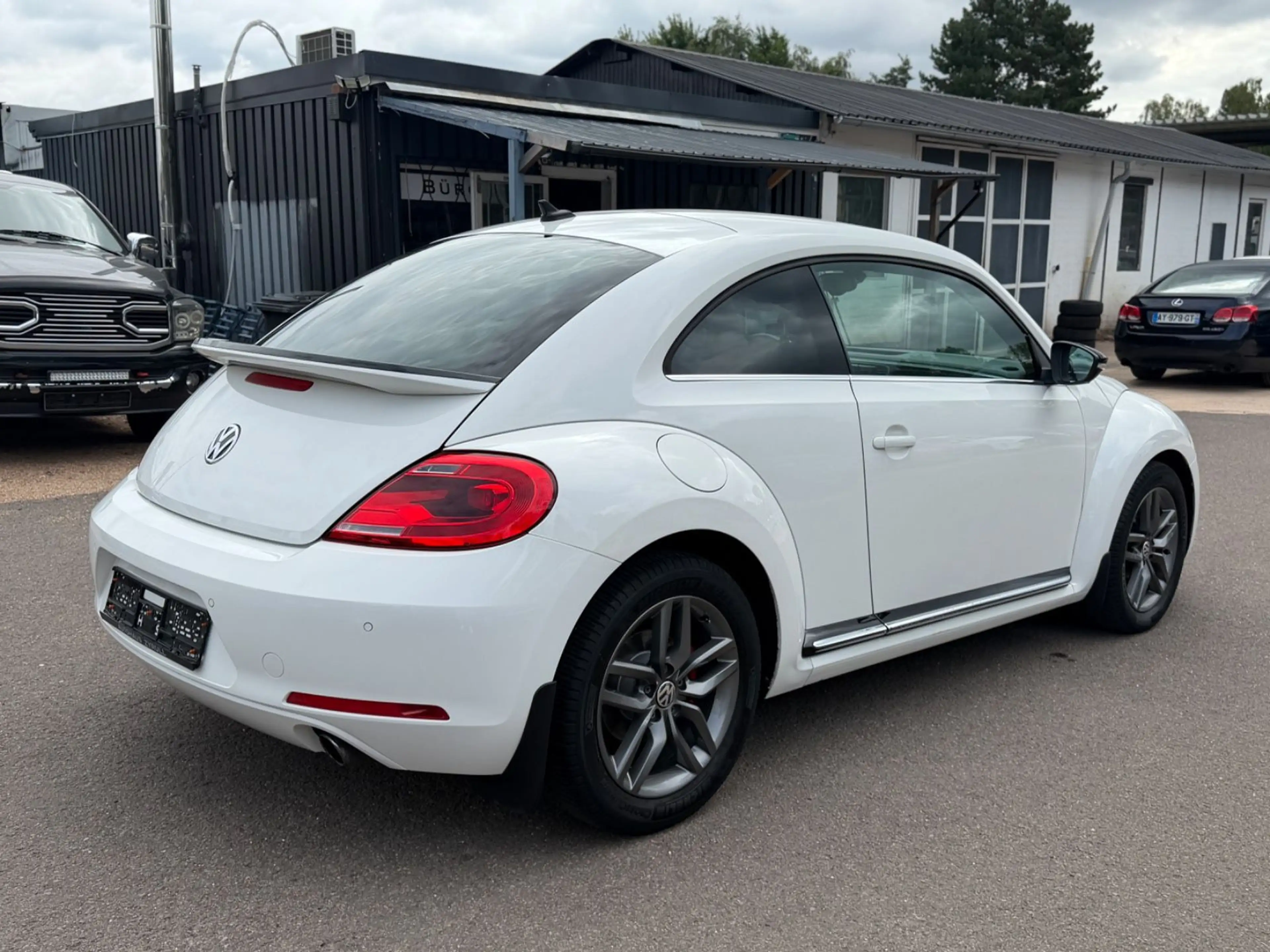 Volkswagen Beetle 2.0 16V T FSi Sport DSG+Navi+Tempomat+SHZ — photo 3