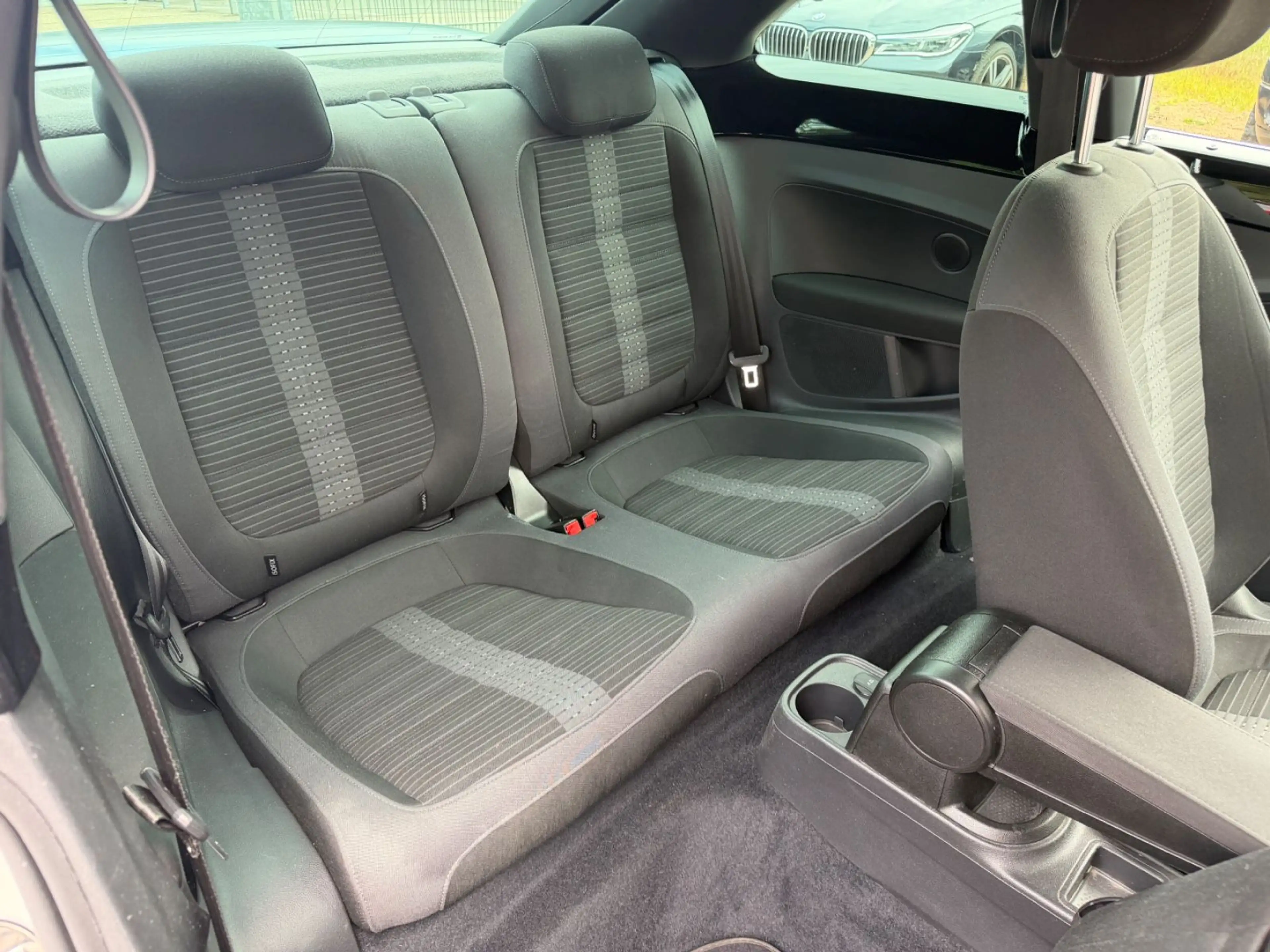 Volkswagen Beetle 2.0 16V T FSi Sport DSG+Navi+Tempomat+SHZ — photo 12