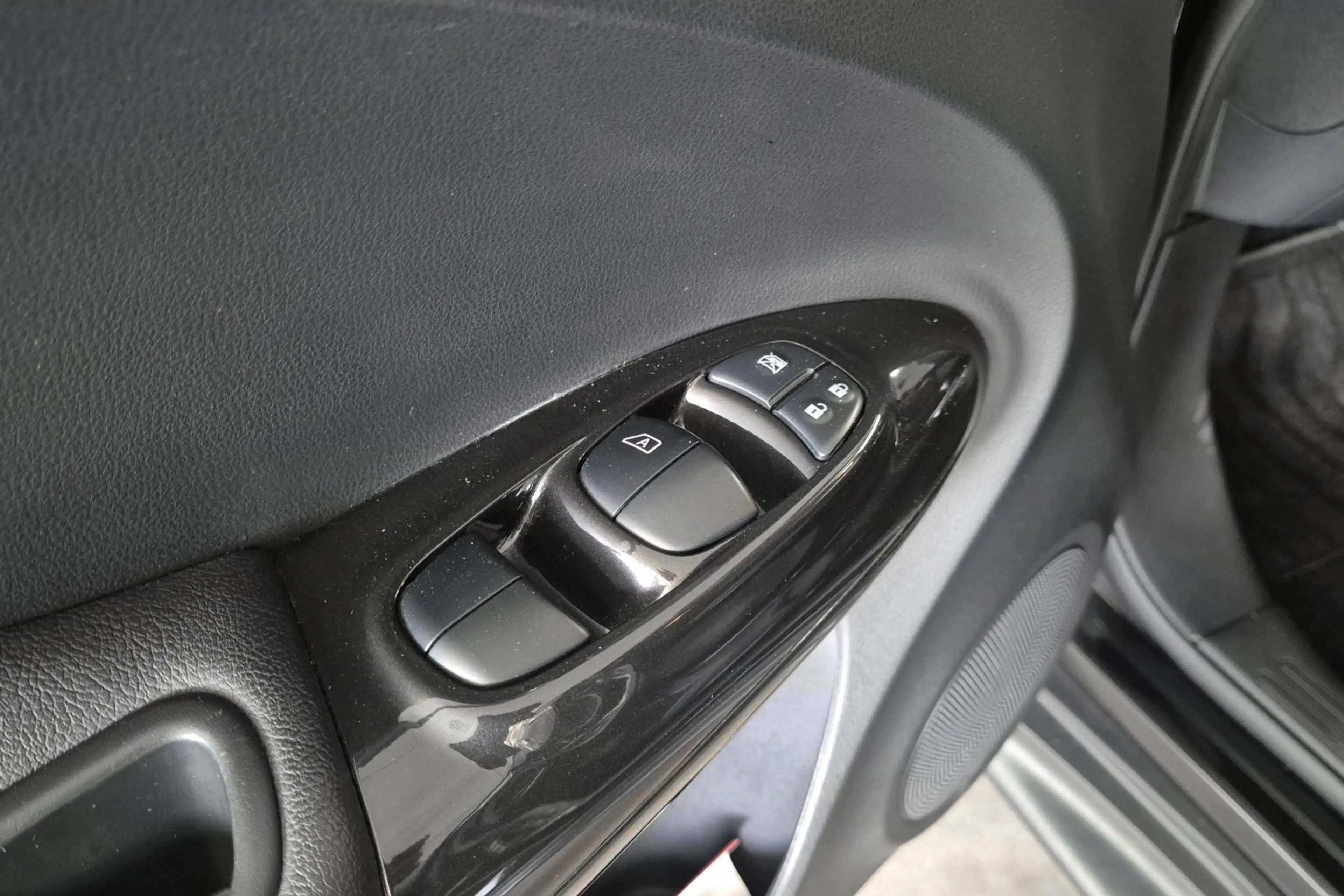 Nissan Juke 1.6 112 Xtronic N-Connecta Automaat/360 Camera/Cru — photo 15