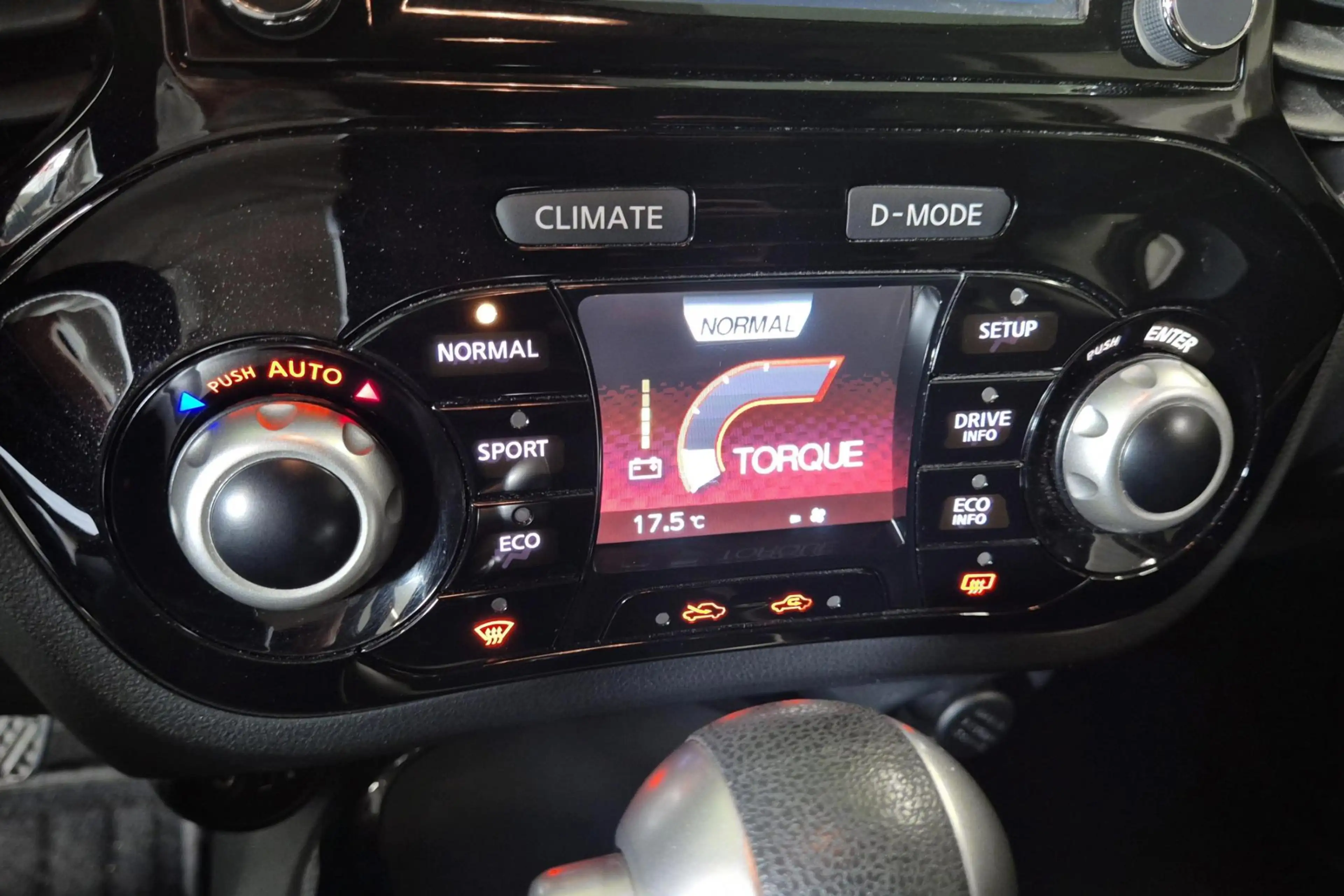 Nissan Juke 1.6 112 Xtronic N-Connecta Automaat/360 Camera/Cru — photo 22