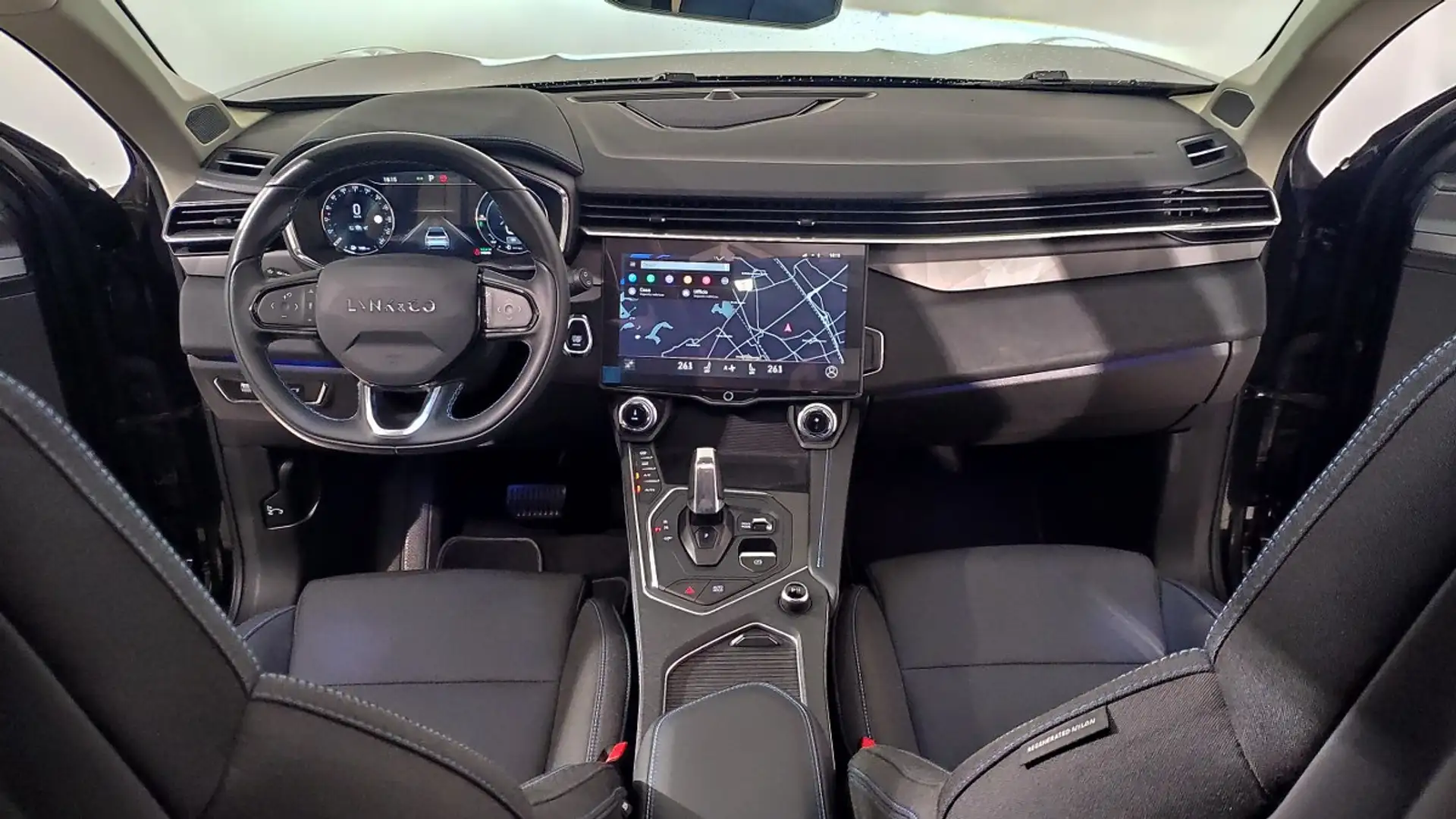 Lynk & Co 01 Phev Schwarz - 2