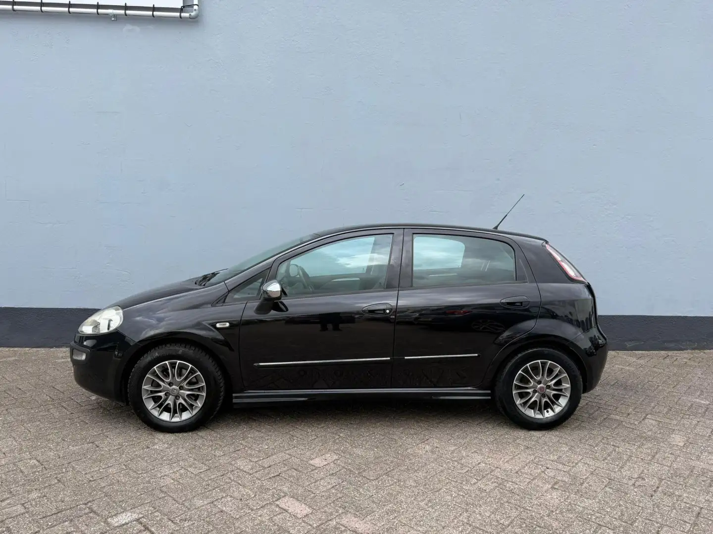 Fiat Punto Evo 1.3 M-Jet Dynamic 5-Deurs - Climate Control Zwart - 2