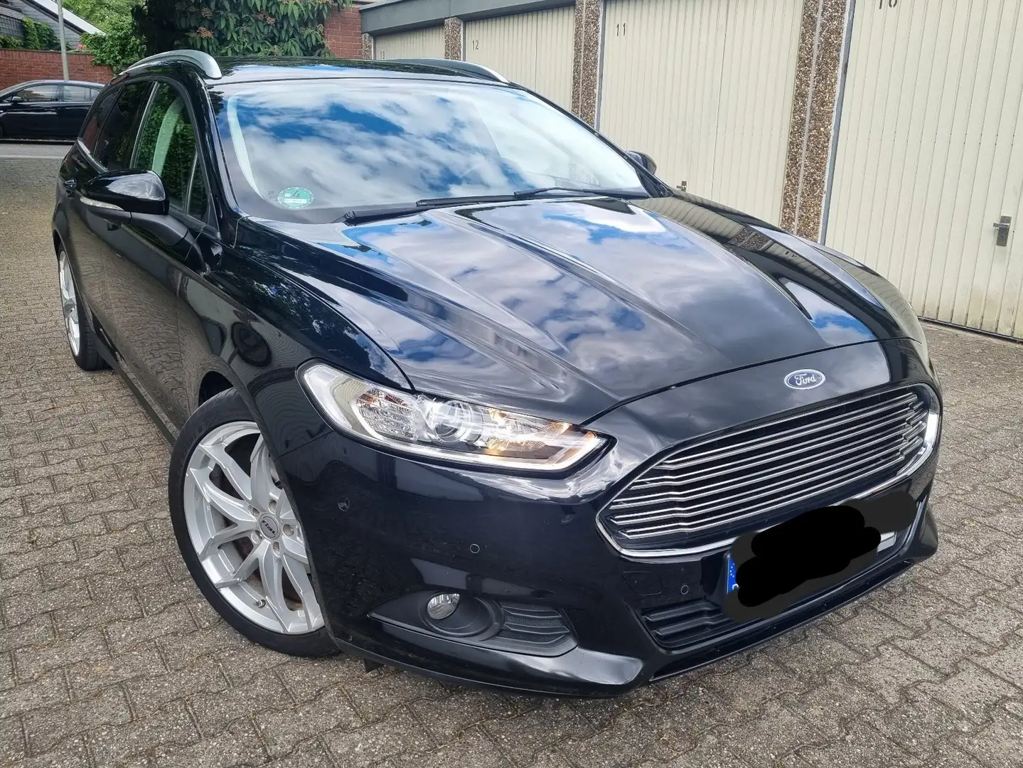Ford Mondeo Turnier 1.5 EcoBoost /Navi/Frische Inspektion Schwarz - 1