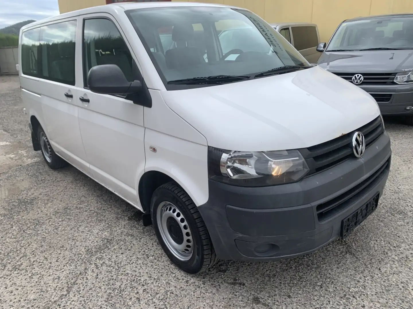Volkswagen Transporter Kombi PRO 2.0TDI BMT Techo Normal 4M 1 Blanco - 2
