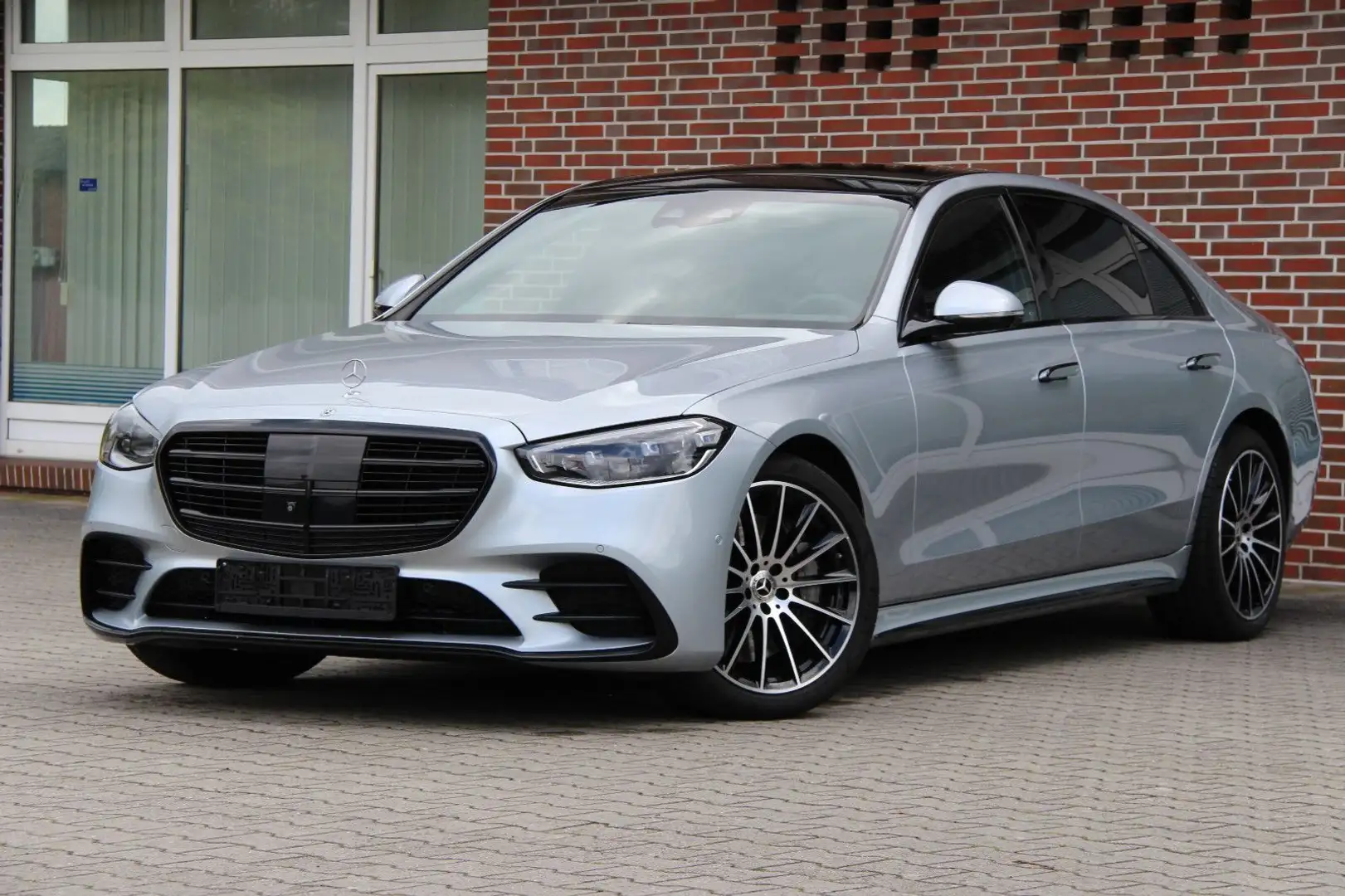 Mercedes-Benz S 400 d 4Matic LANG*AMG LINE*PANORAMA*MBUX*360°* Silber - 1