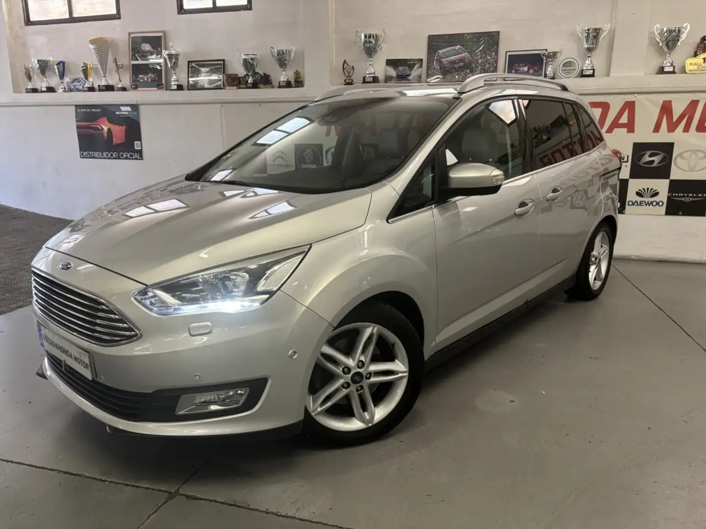 Ford Grand C-Max 1.0 EcoB. Auto-S&S Titanium 125 Argent - 1