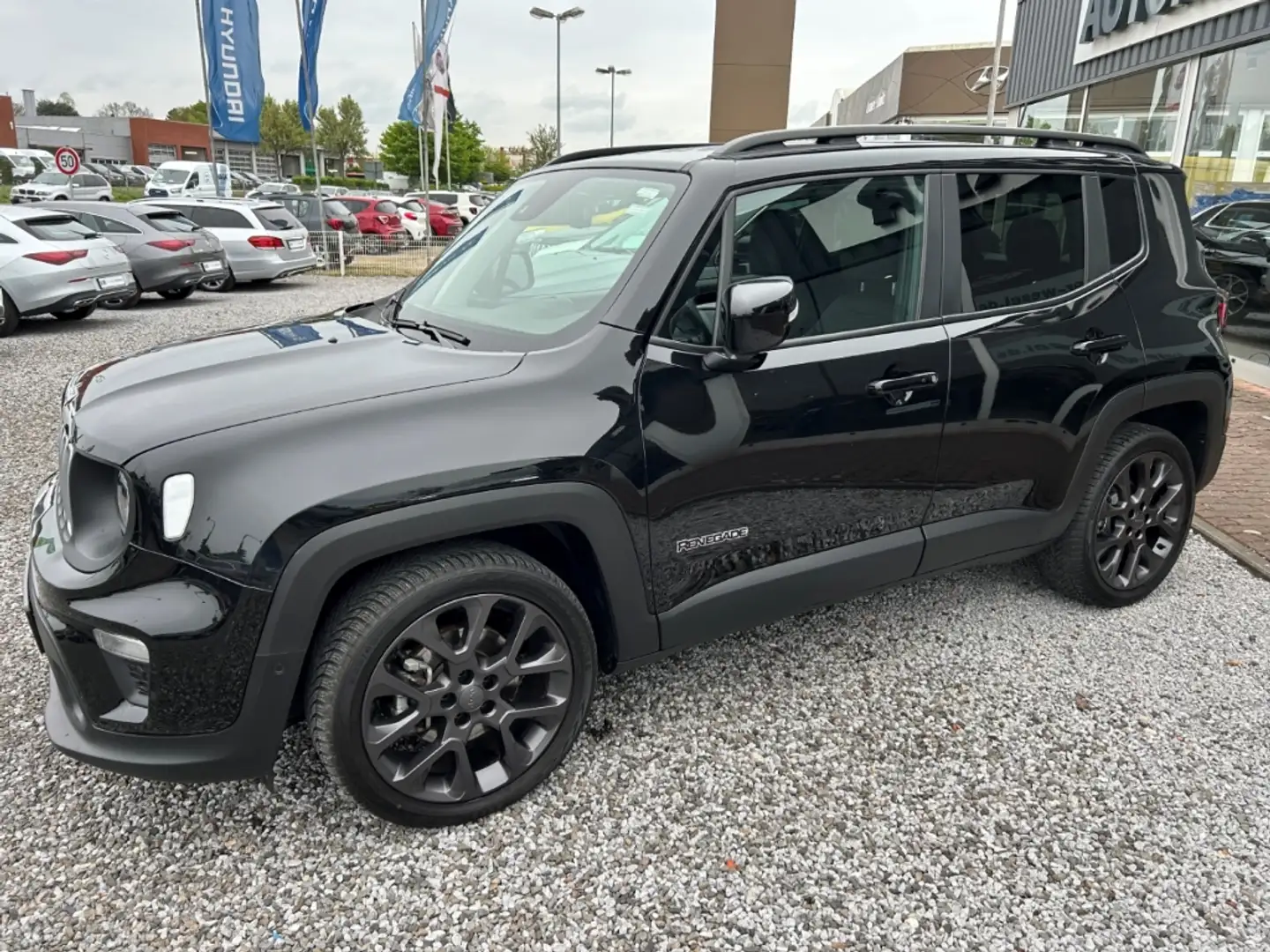 Jeep Renegade S-Edition Hybrid, Winter-Paket, Leder, Navi, LED Schwarz - 2
