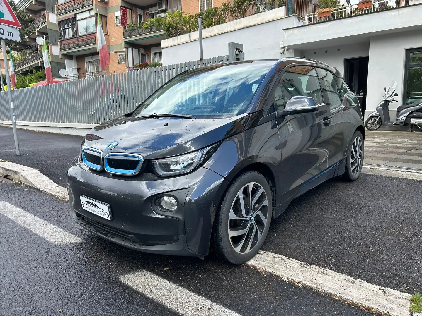 BMW i3 i3 60 Ah (Range Extender) Black - 1