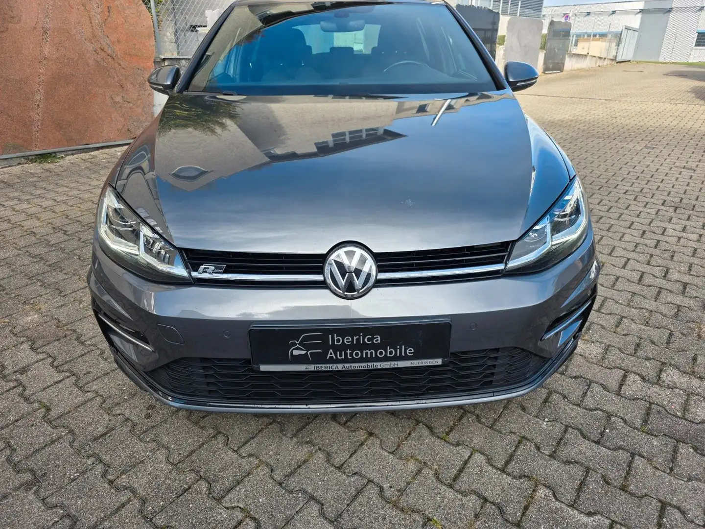Volkswagen Golf VII*1.5 TSI*R-LINE*NAVI*XENON*KAMERA Gris - 2