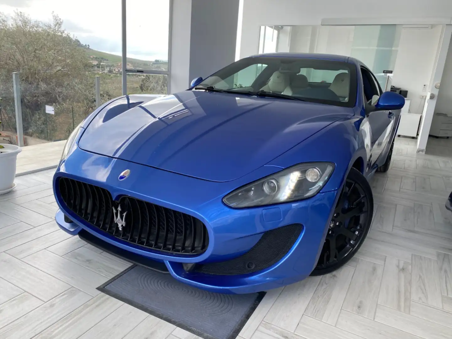 Maserati GranTurismo 4.7 V8 MC Stradale Blauw - 2