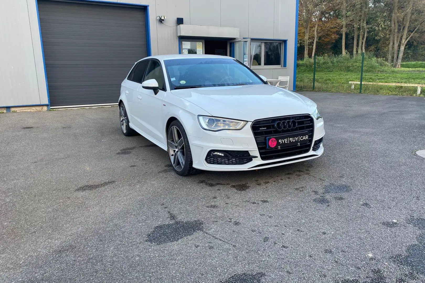 Audi A3 S-line Sportback Quattro 2.0 TDI 184ch BVA S-Tronic SLINE ENTRETENUE GTIE 12M Blanc - 2