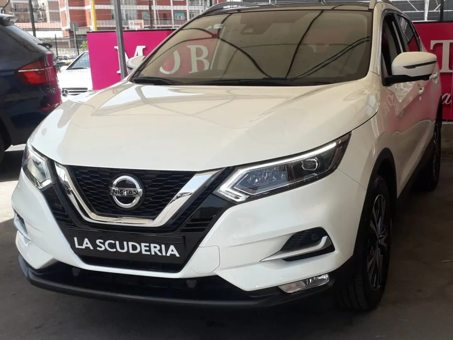 Nissan Qashqai N-Connecta Wit - 1