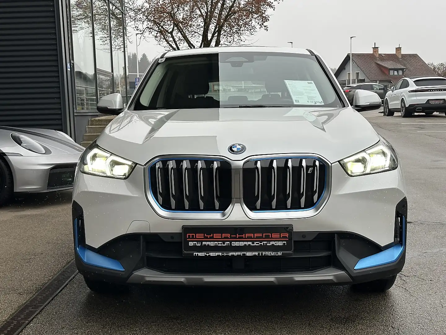 BMW iX1 xDrive30 64,7kWh Blanc - 2