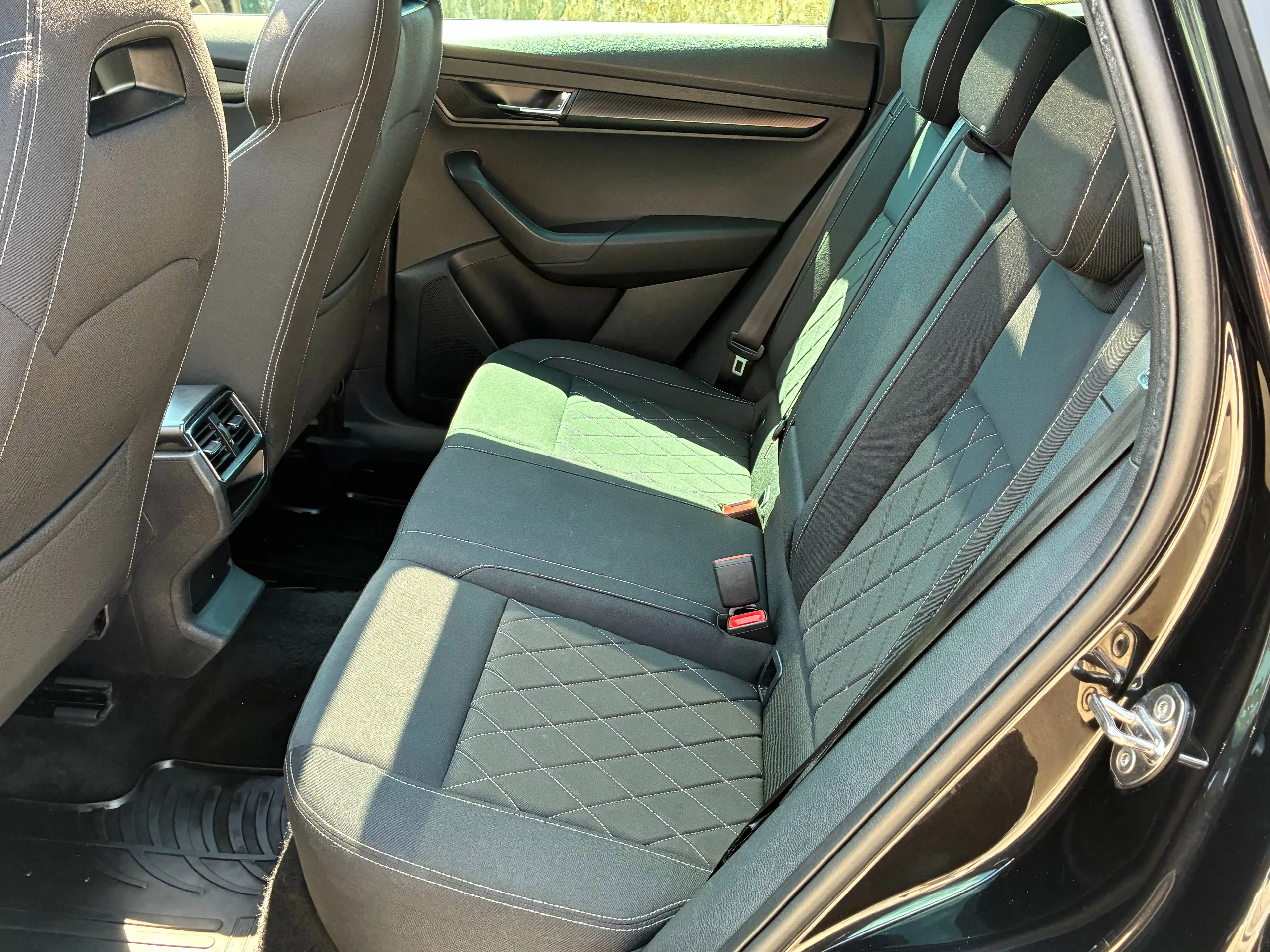 Skoda Karoq Karoq 2,0 TDI Sportline Sportline — photo 9
