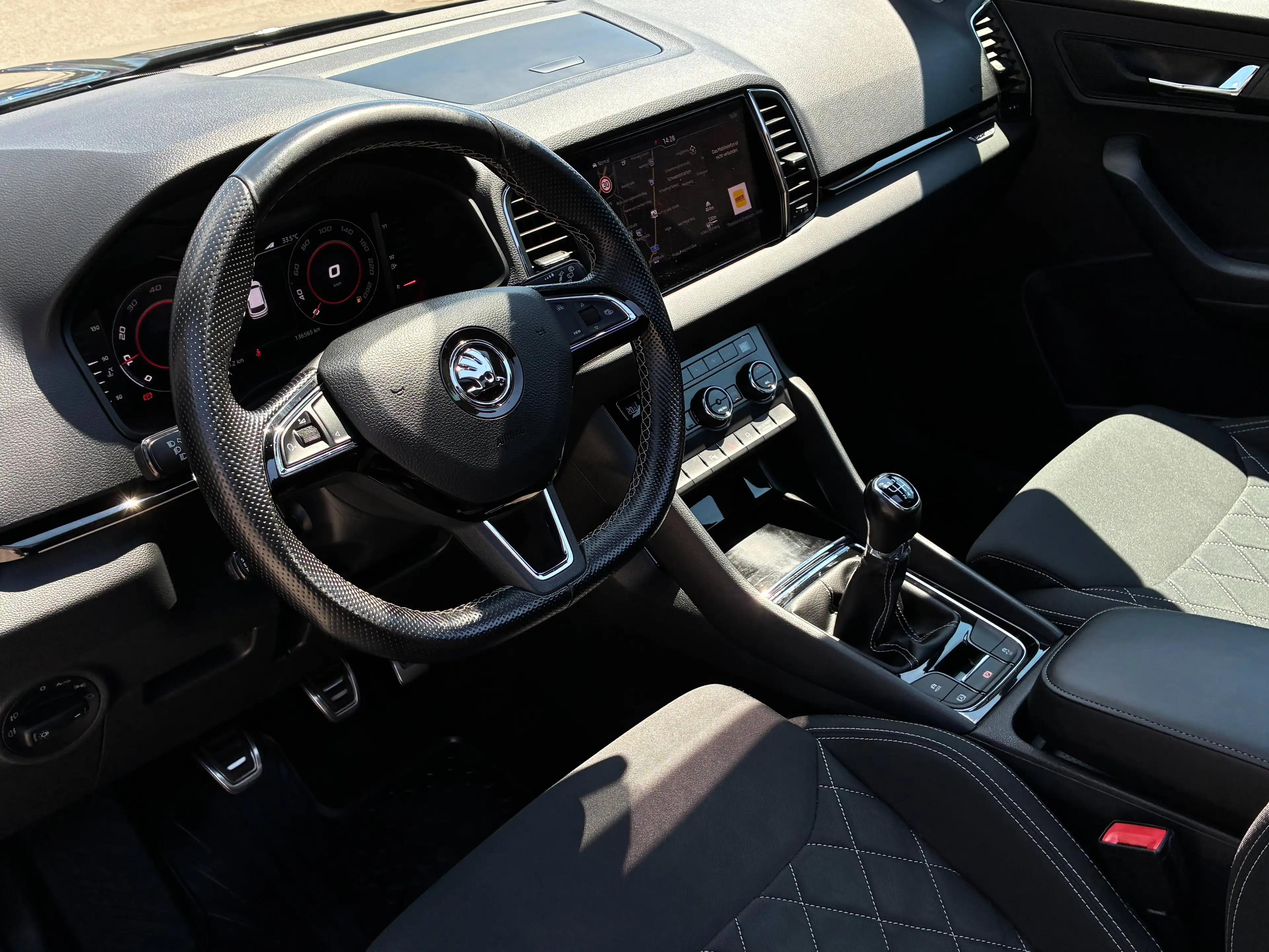 Skoda Karoq Karoq 2,0 TDI Sportline Sportline — photo 11