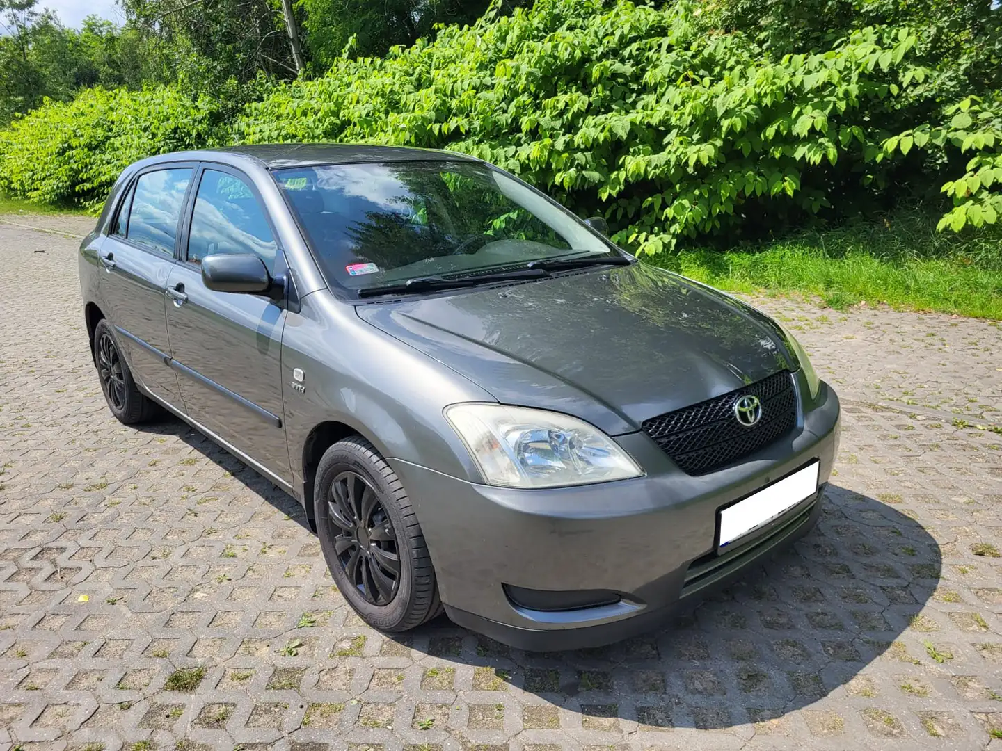 Toyota Corolla Toyota corolla E12, 1,6 essence et climatisée Beige - 1