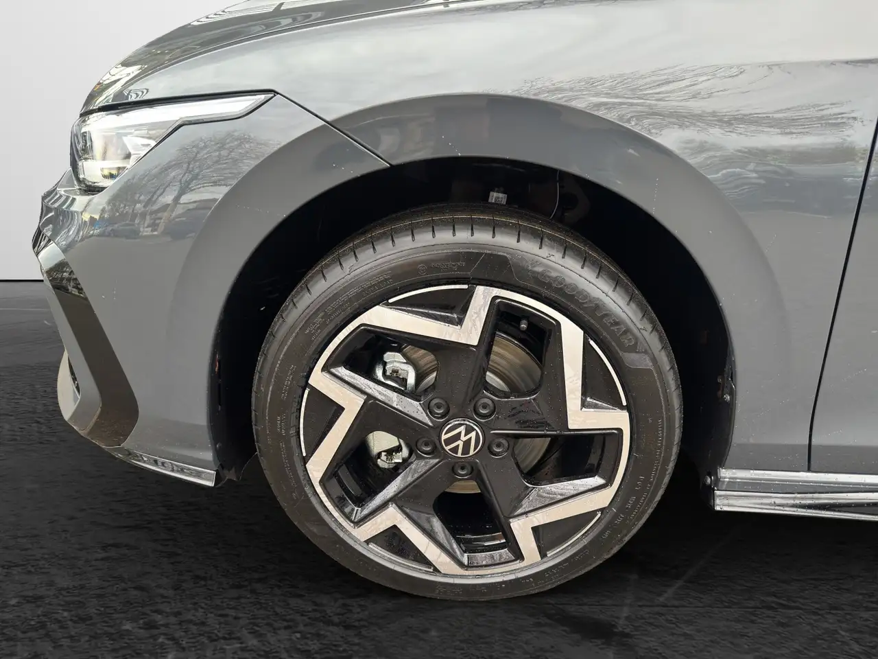Volkswagen Golf 2.0 TDI DSG R-Line 5