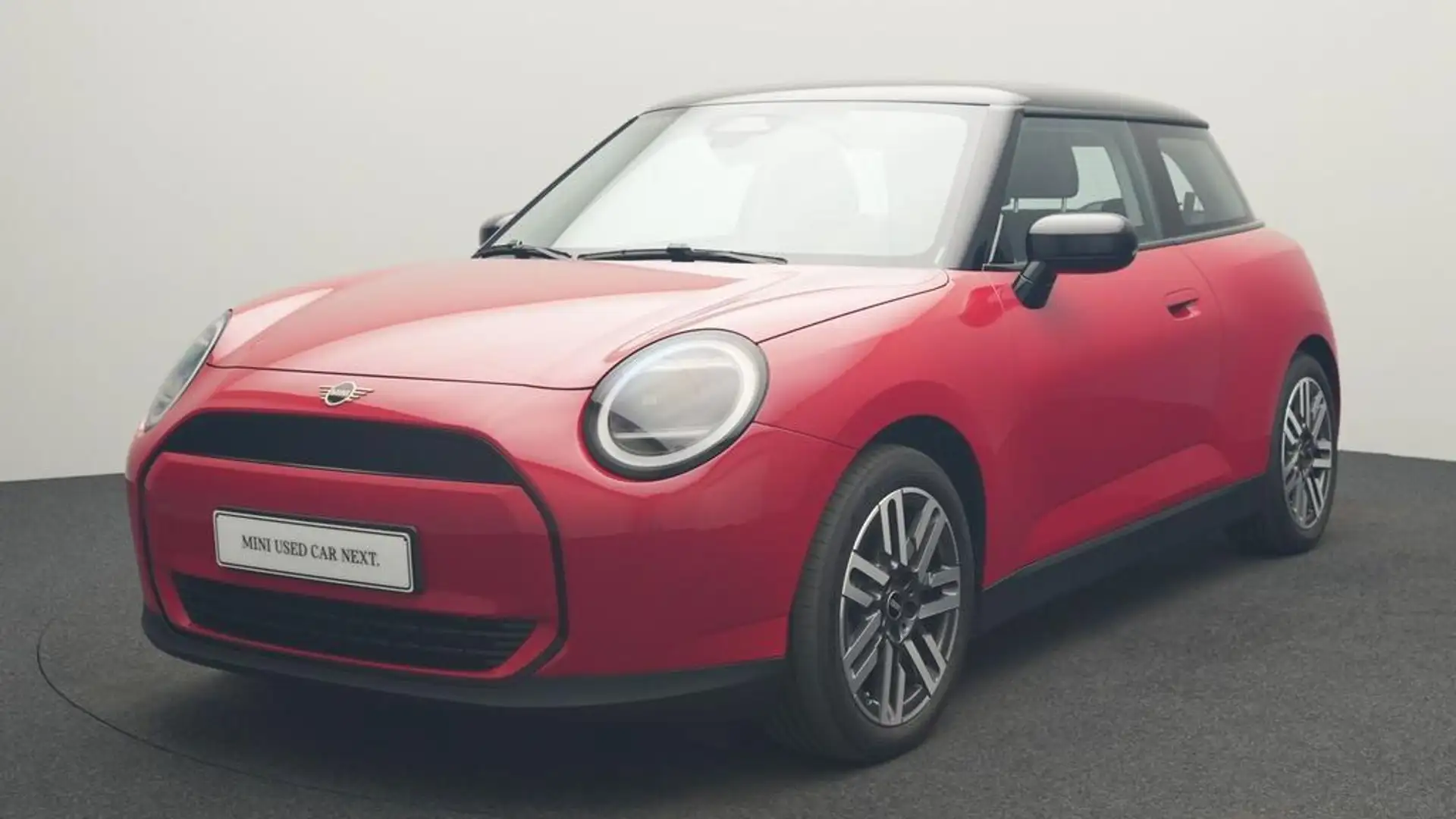 MINI Cooper E Classic Trim Rouge - 1