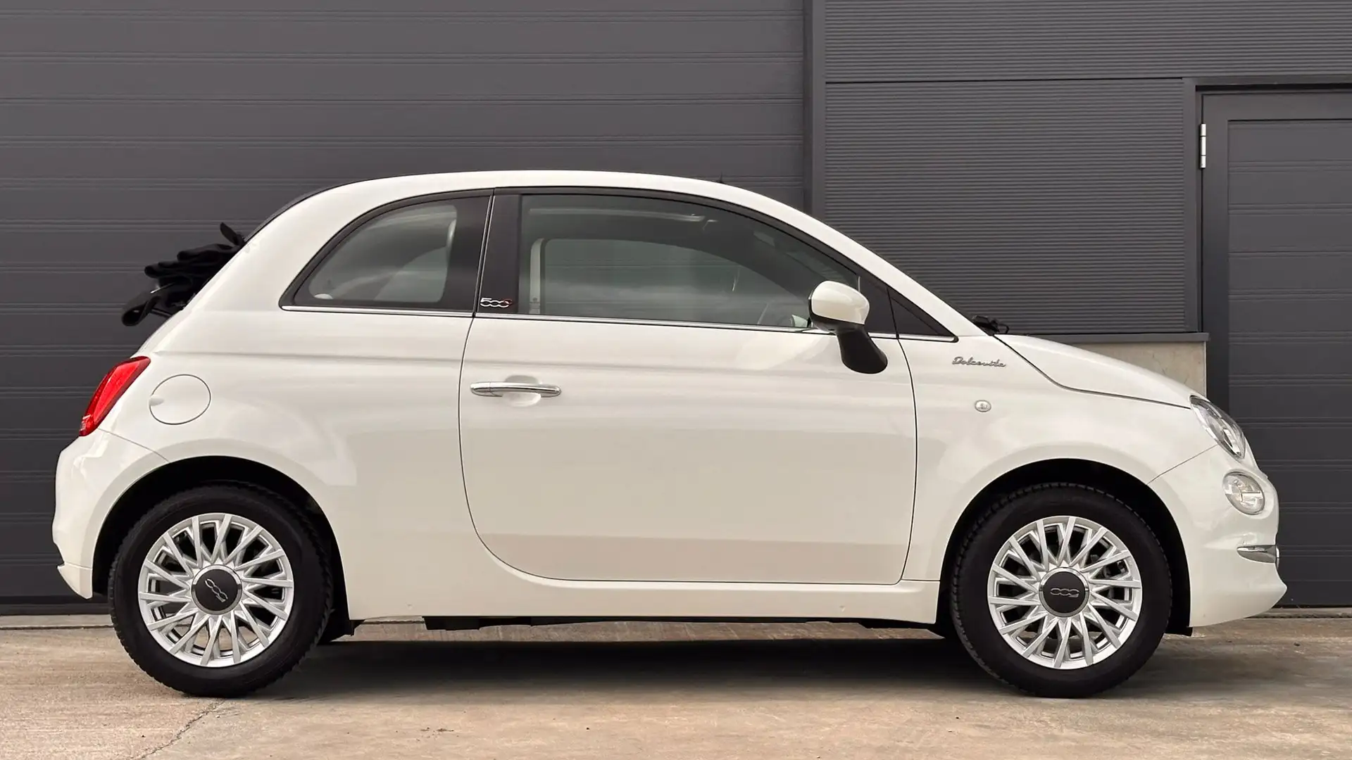 Fiat 500C 1.0 Hybride Dolcevita / 7" Touchscreen / Carplay Wit - 2