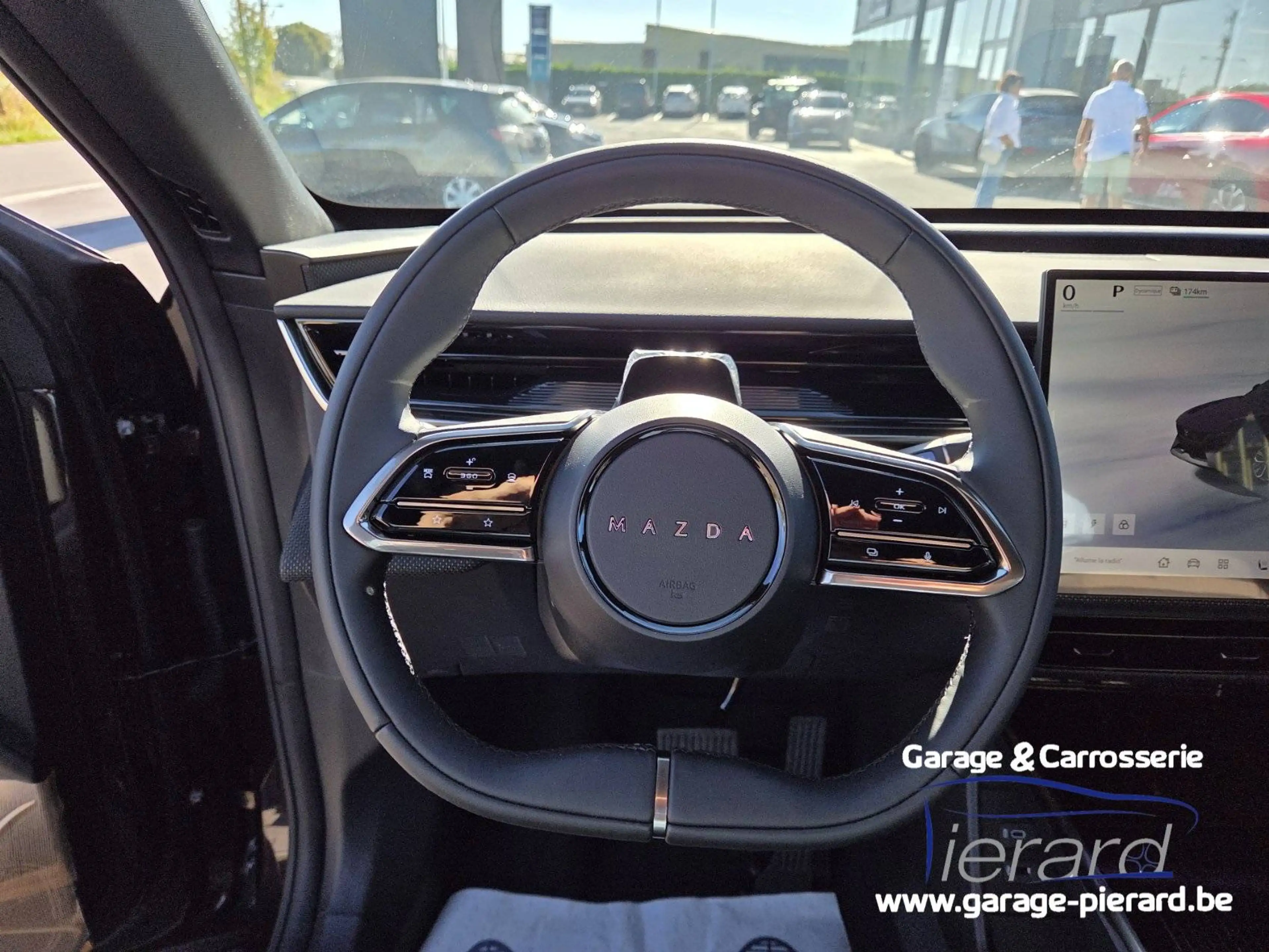 Mazda CX-6e CX-6e 78 kWh Takumi — photo 9