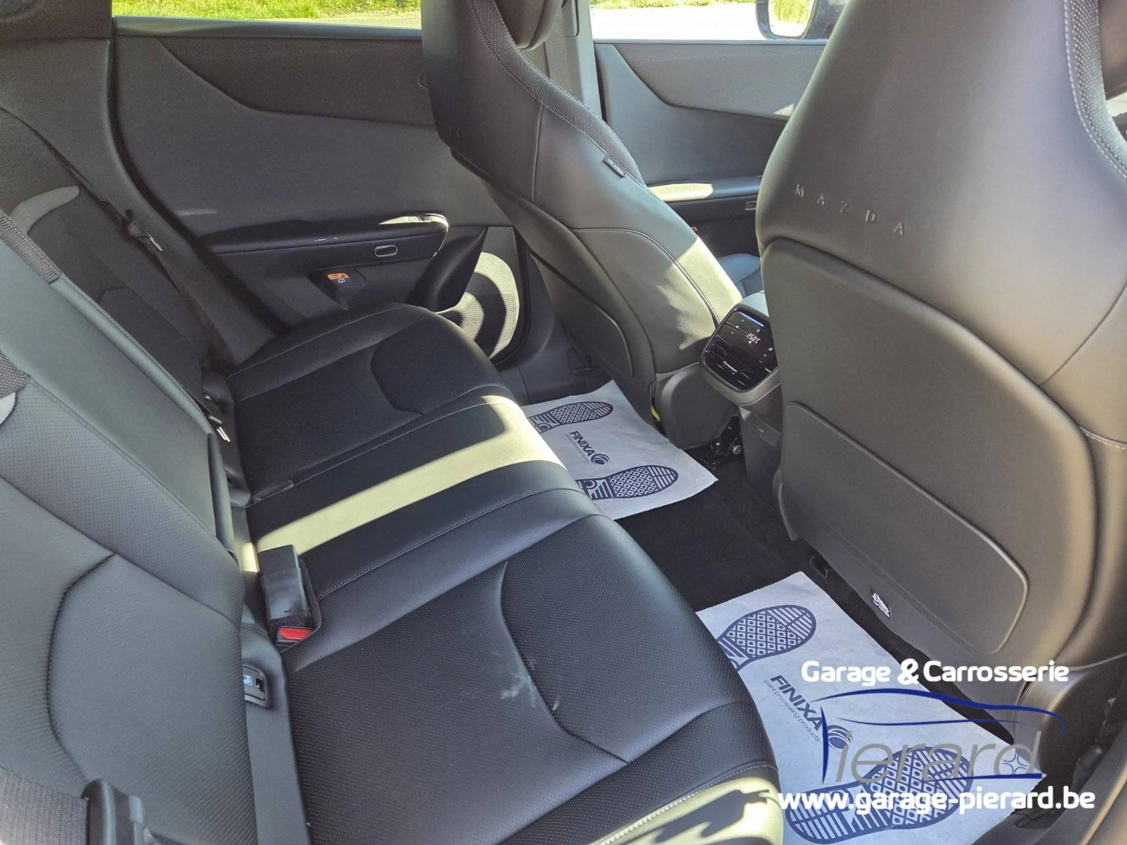 Mazda CX-6e CX-6e 78 kWh Takumi — photo 14