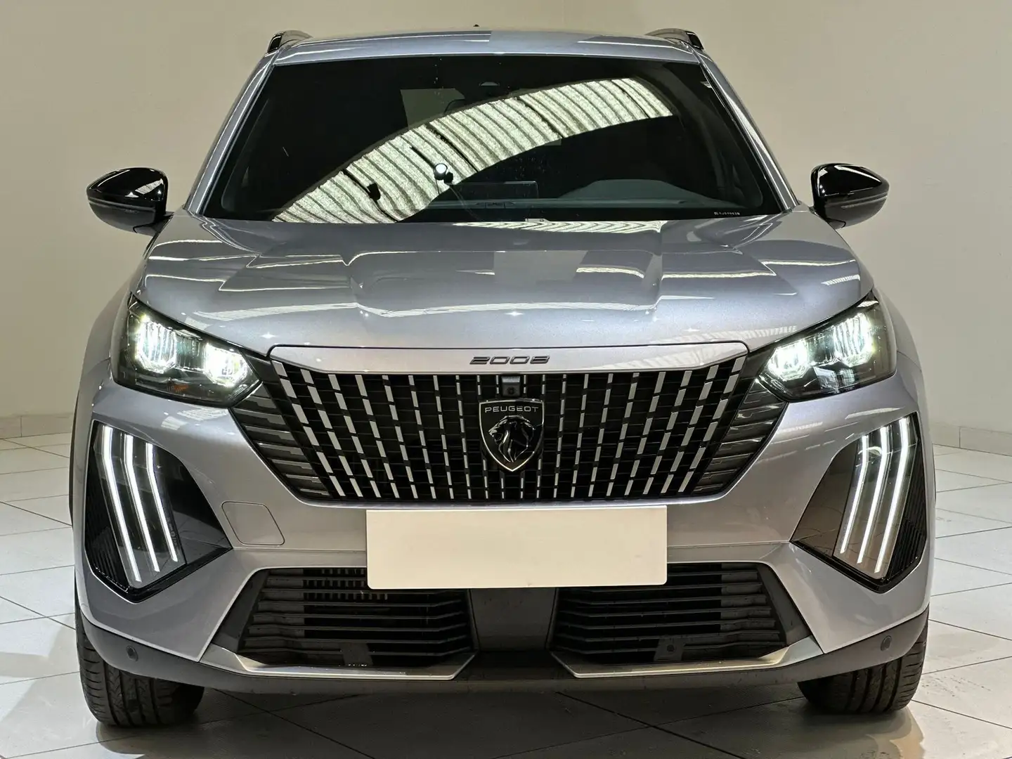 Peugeot 2008 2008 Hybrid 145 e-DCS6 Allure Grau - 2