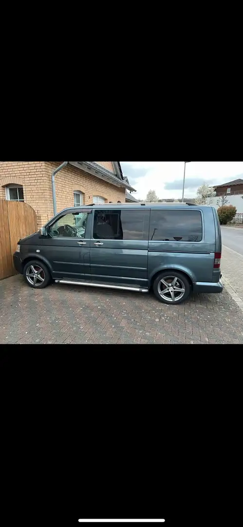 Volkswagen T5 Multivan Highline - 1