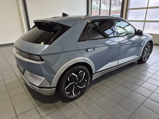Hyundai Ioniq 5 view 5
