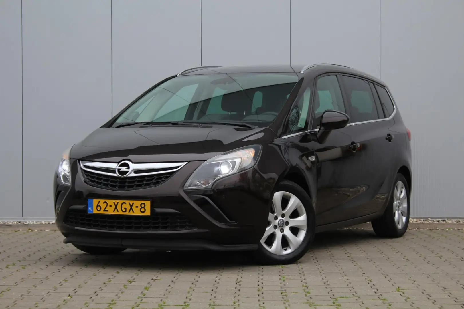 Opel Zafira Tourer 1.4 Cosmo | Navigatie | Trekhaak | Clima / Cruise Hnědá - 1