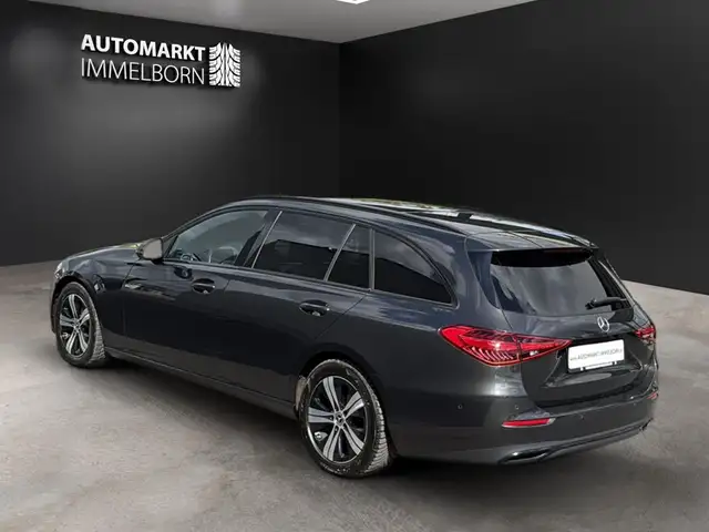 Mercedes-Benz C-Class view 6