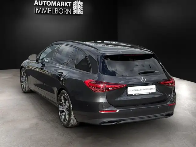 Mercedes-Benz C-Class view 5