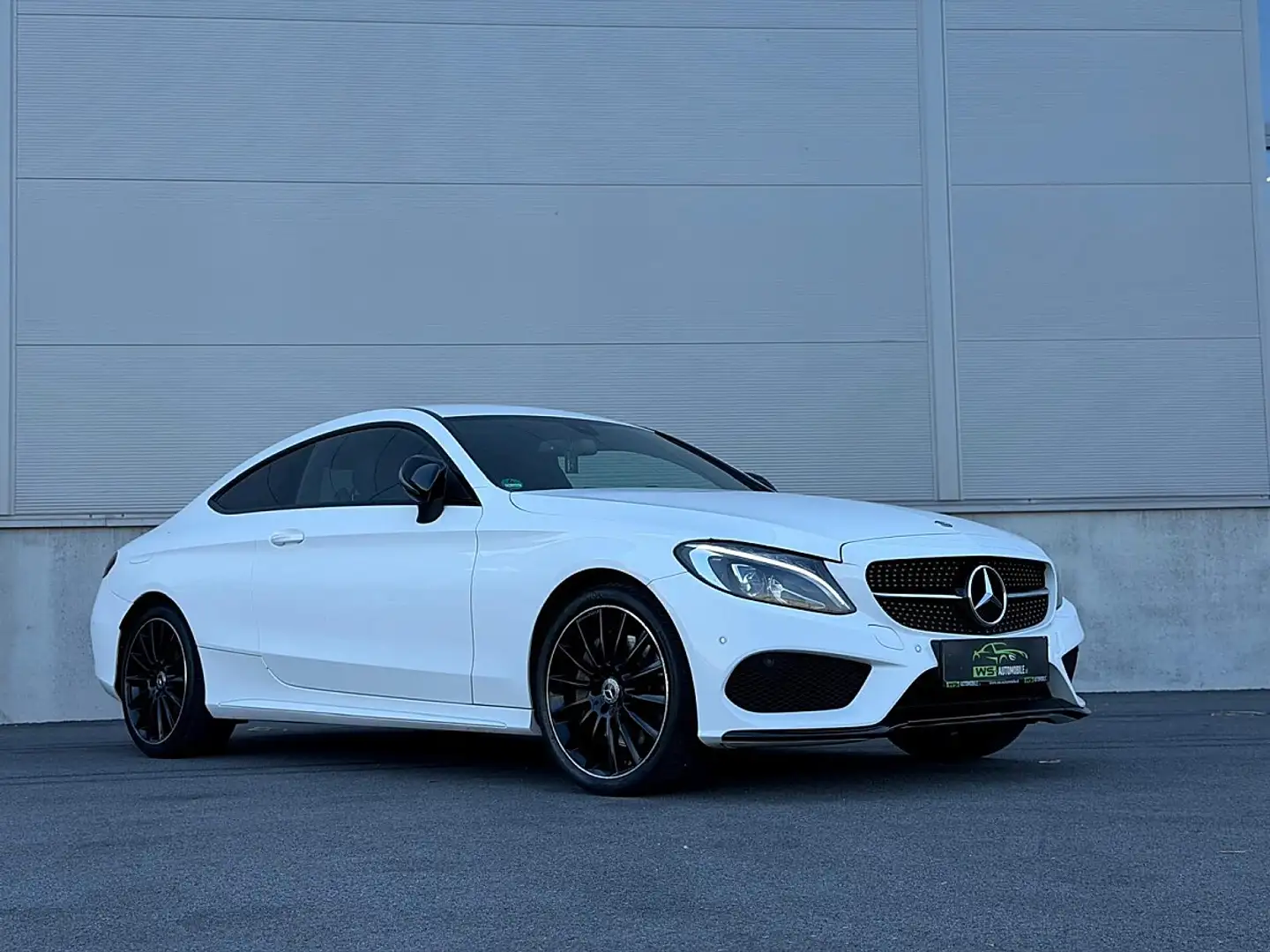 Mercedes-Benz Sonstige C Klasse C 300 Night Edition AMG Line Weiß - 2