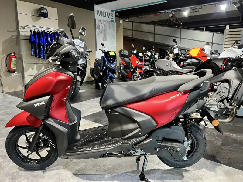 Yamaha RayZR - foto 4