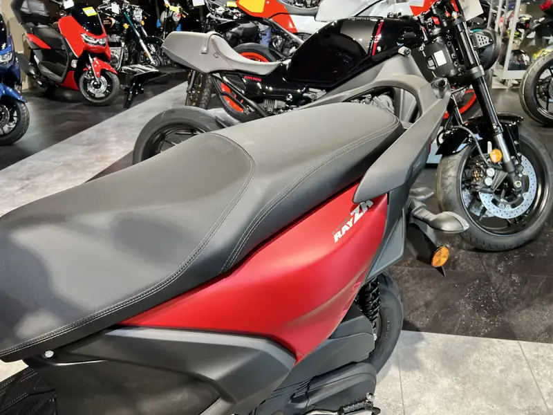 Yamaha RayZR - foto 5
