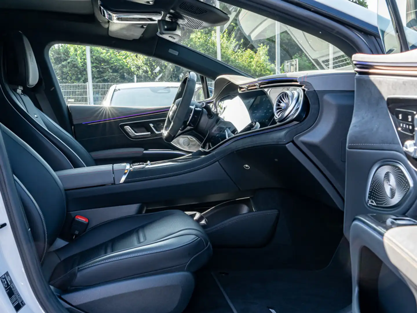 Mercedes-Benz EQS 53 4M+ Pano/Burm/Hyper/Sitzklima/DIGITAL Blanc - 2